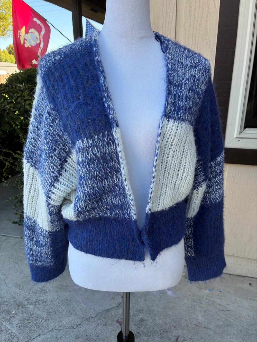 BDG Urban Outfitters Blue Plaid Colorblock Chunky Knit Crop Cardigan Sweater M